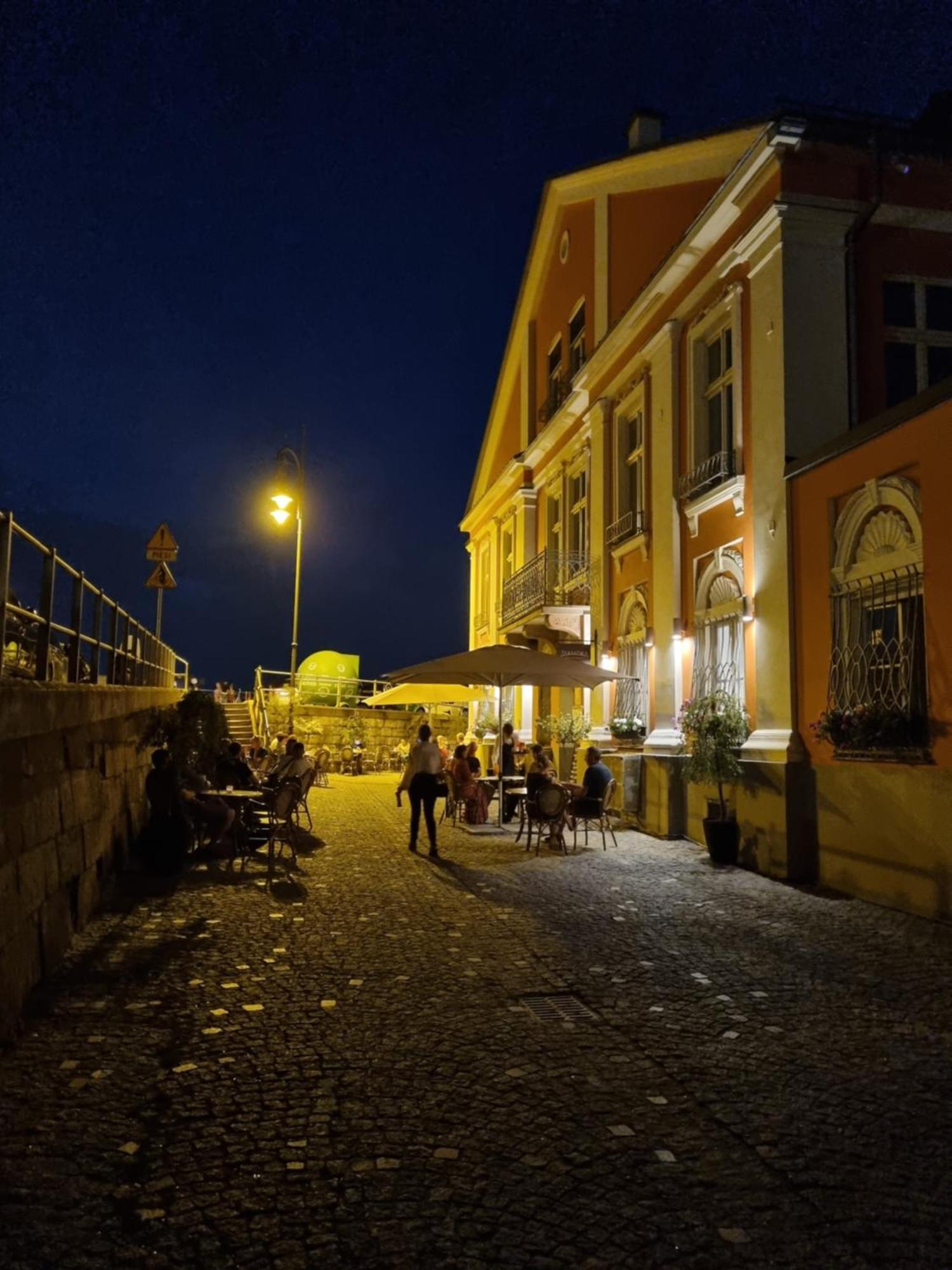 Apartment In The Heart Of Old Podgorze *