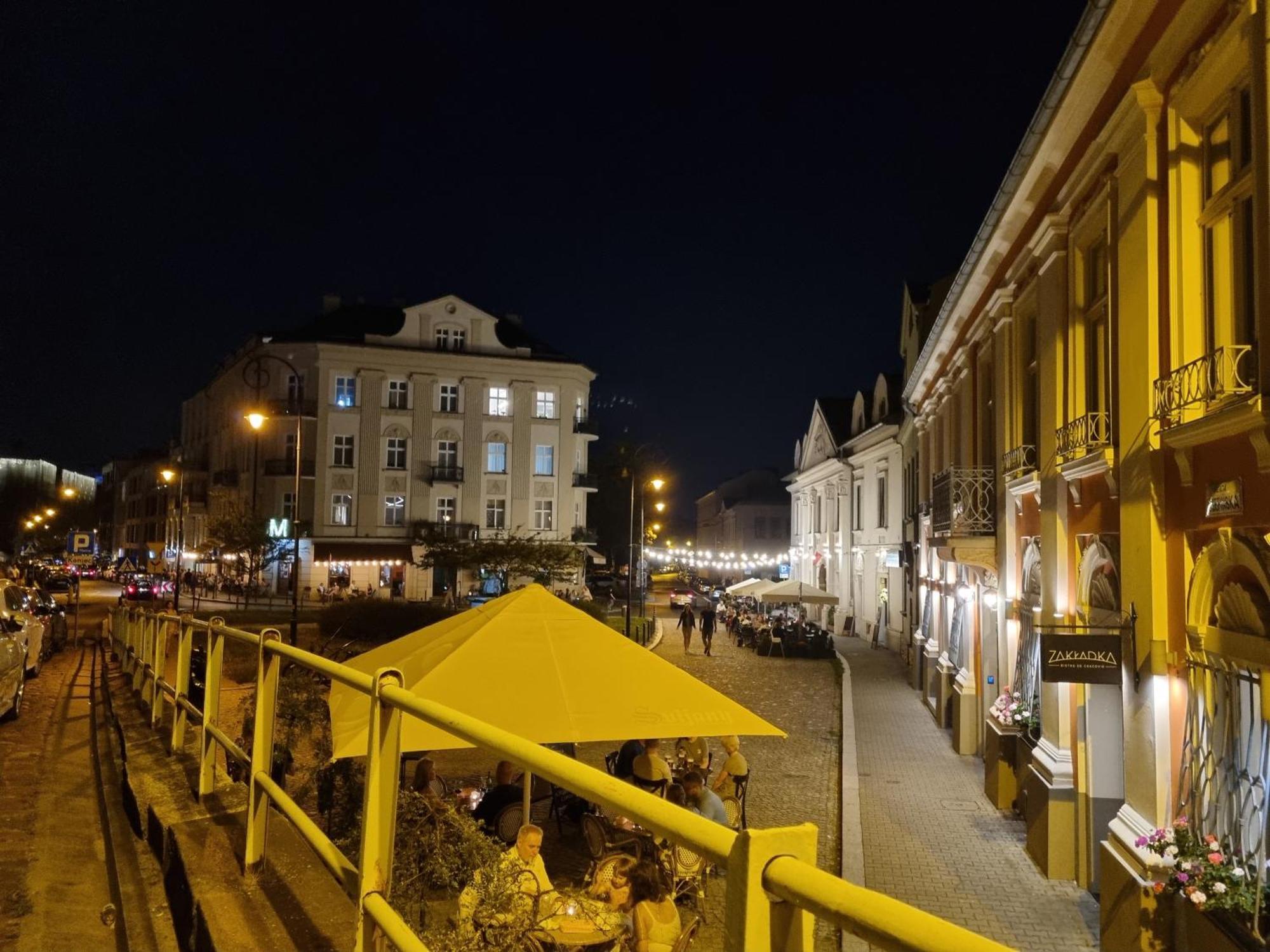 Apartment In The Heart Of Old Podgorze